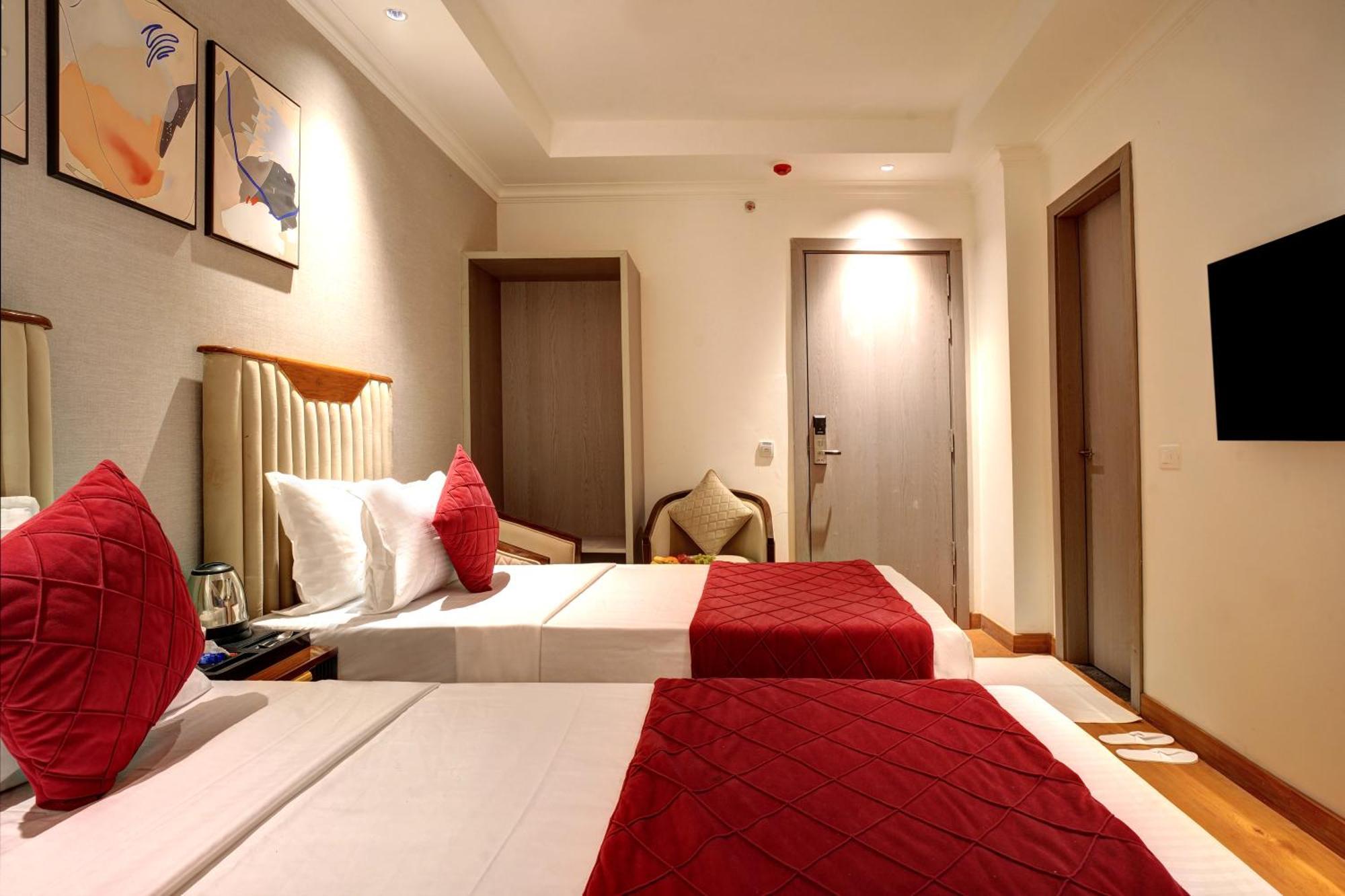 Iva Premium Delhi Airport